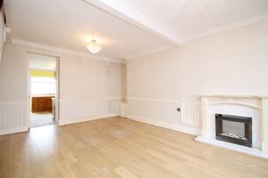 Lounge/Diner- click for photo gallery